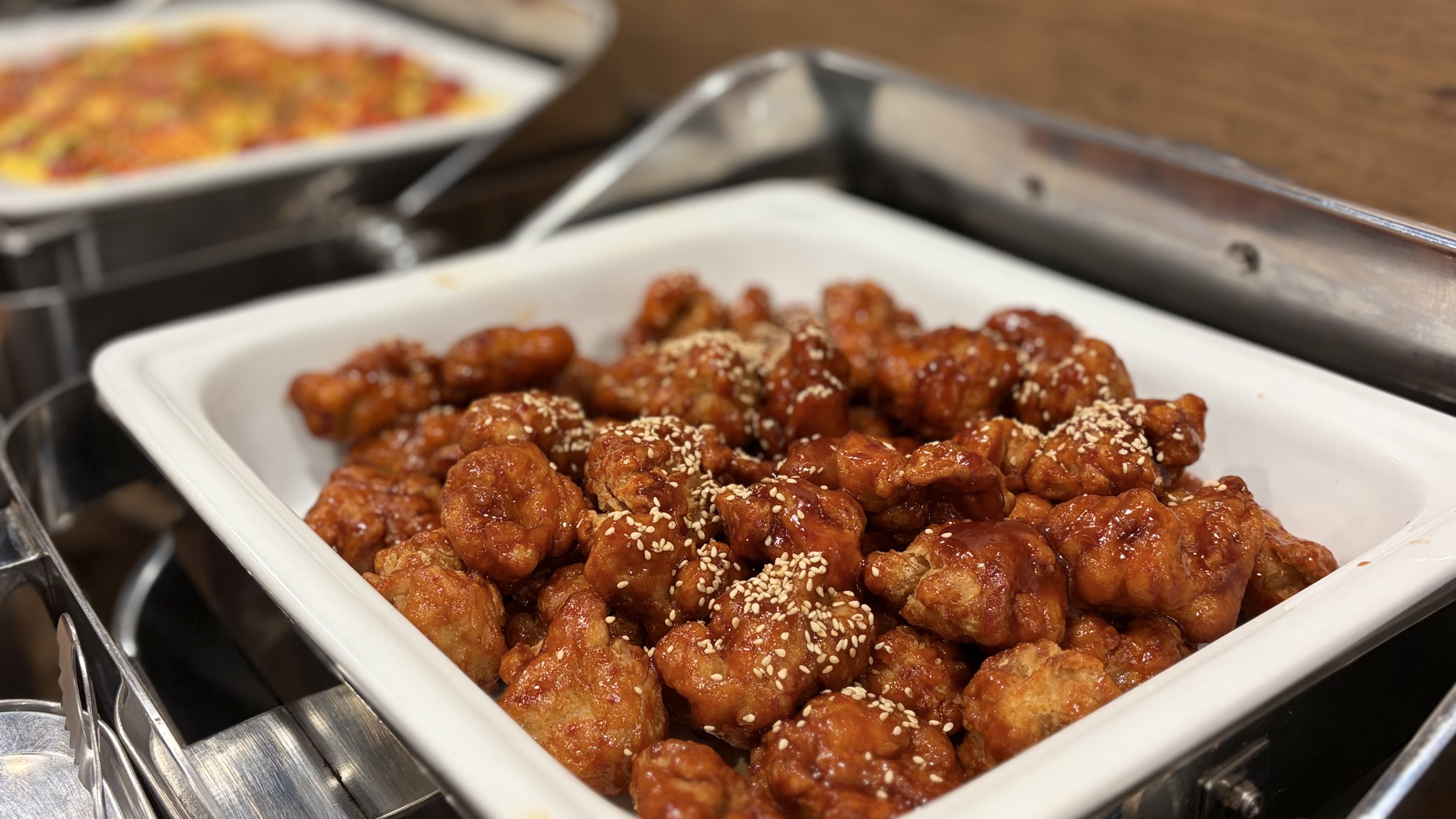 【花茶屋】朝食バイキング一例（ヤンニョムチキン）