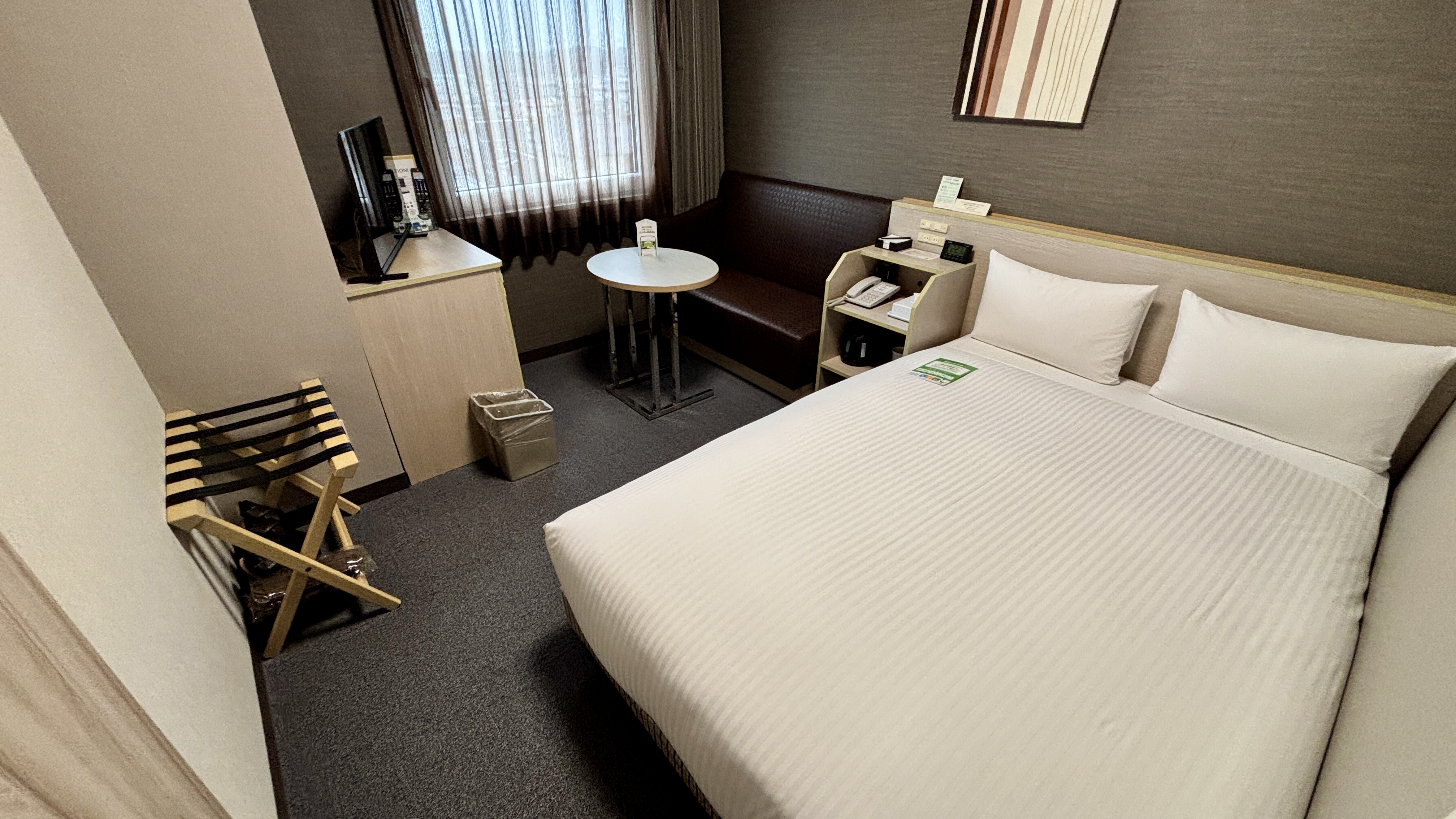 ベットサイズ130&times;195cm   面積11.5㎡