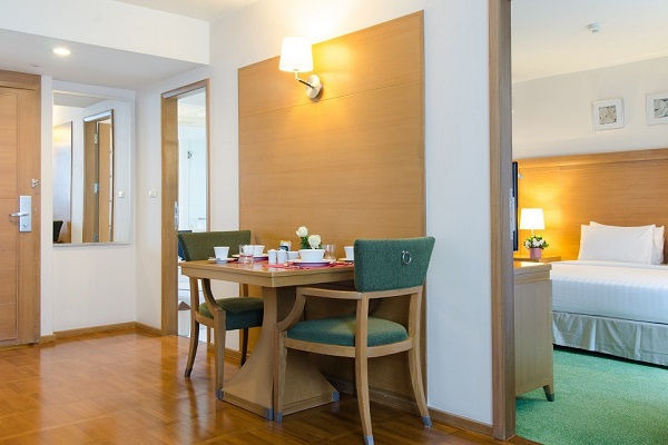 1ベッドキングルーム