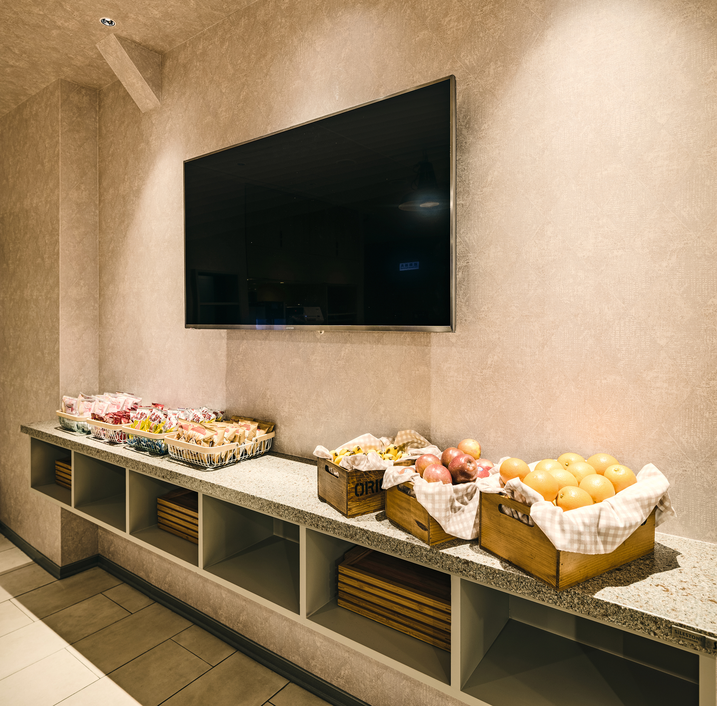 ラウンジ【B1】