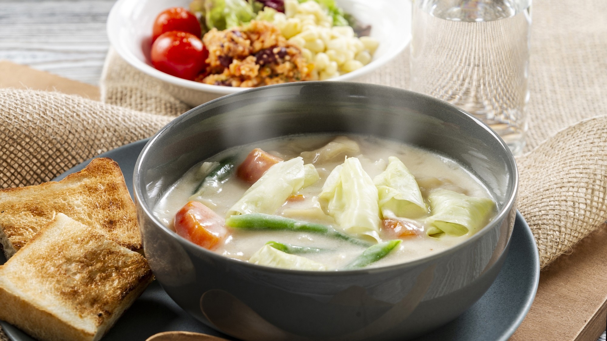 【2026ラーメンショー第2幕】会場目の前！すぐに入場できるチケット引換券確約プラン♪＜朝食付＞