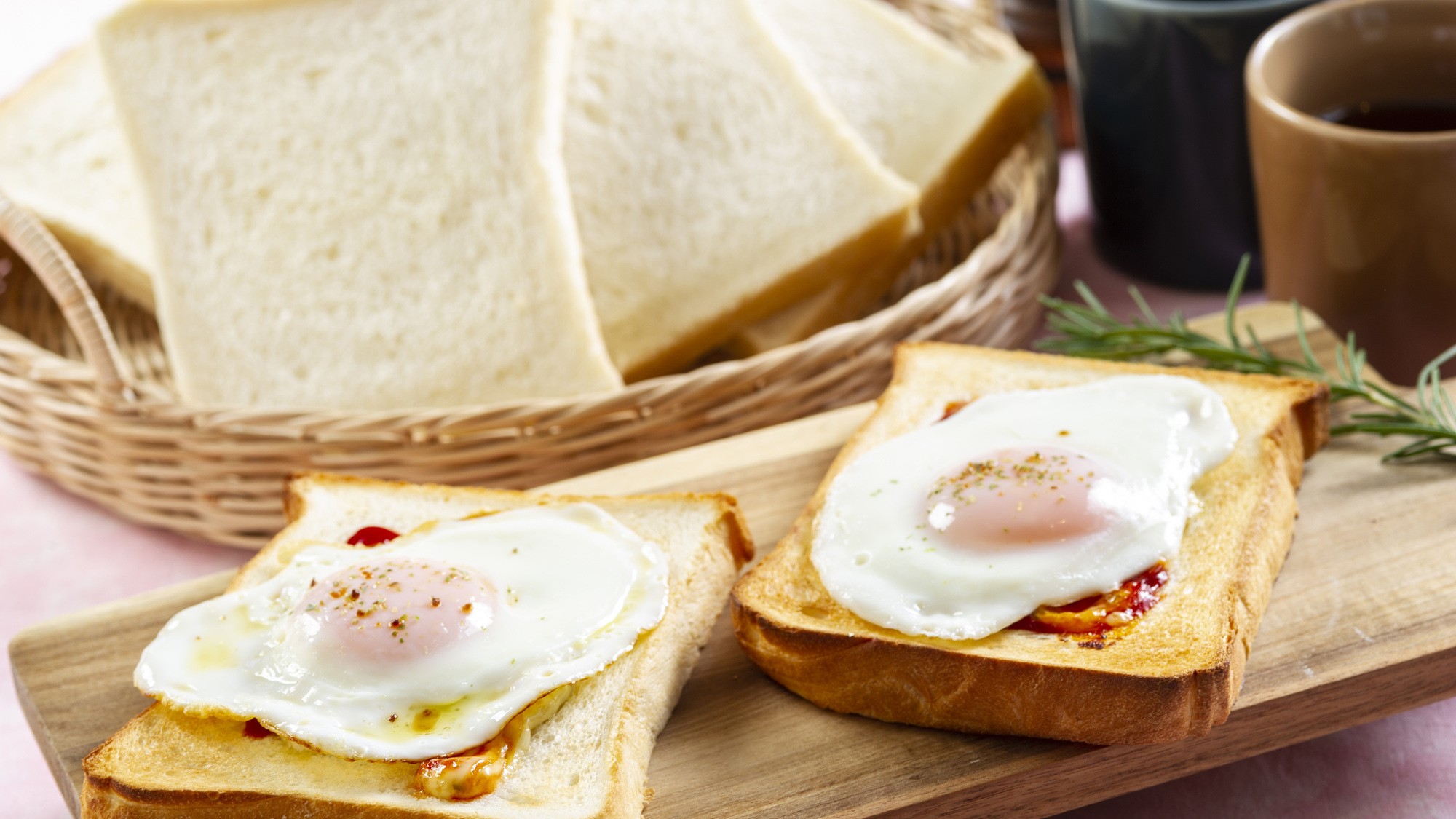 2026年春の朝食メニュー♪～目玉焼きトースト～