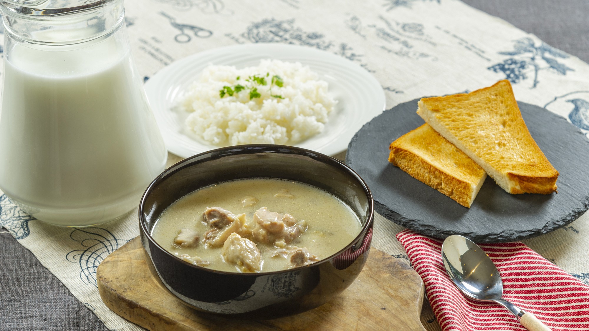 2025年秋の朝食メニュー♪～北海道のホワイトカレー～