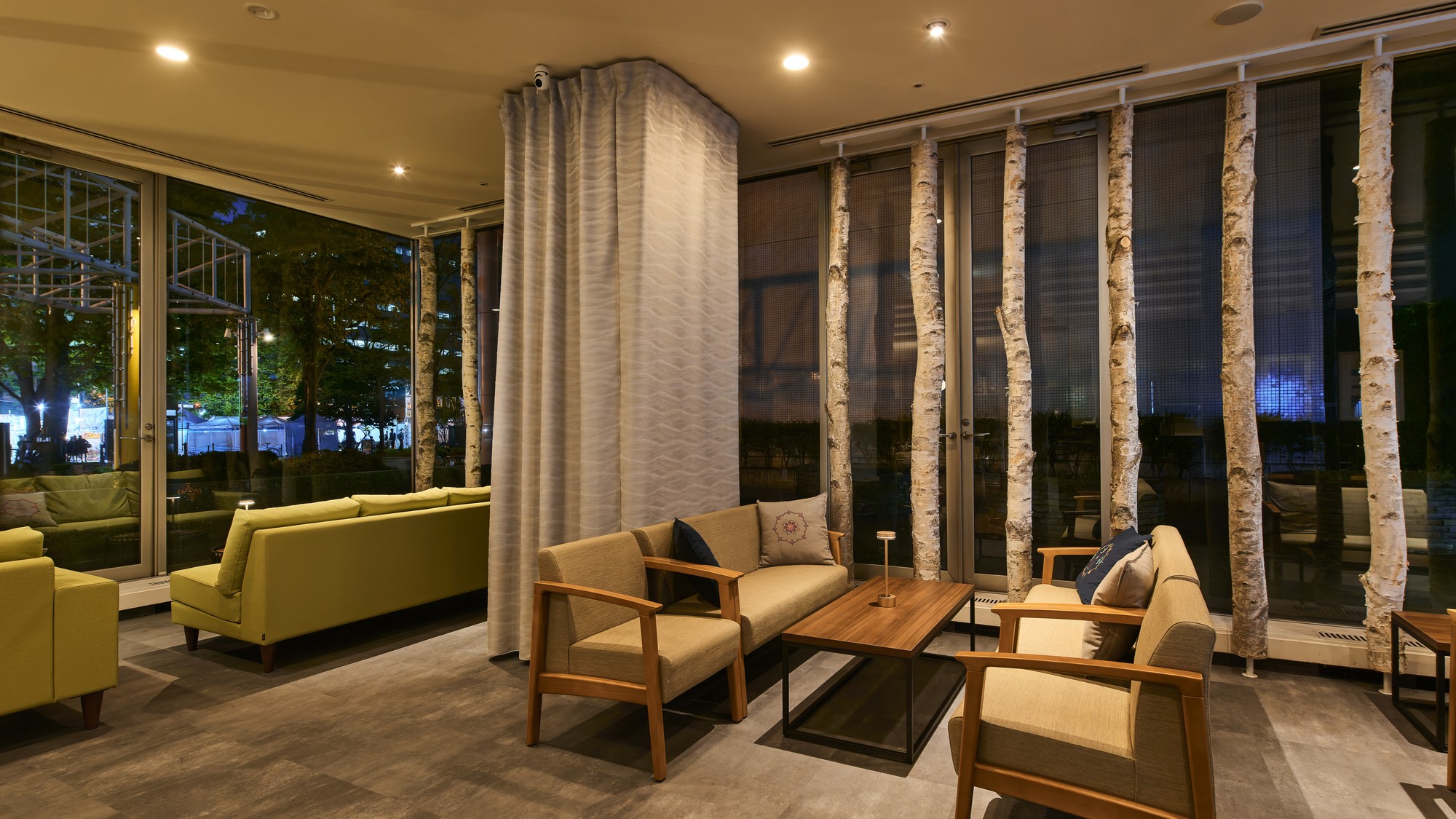 宿泊者専用ラウンジ「KOMOREBI」