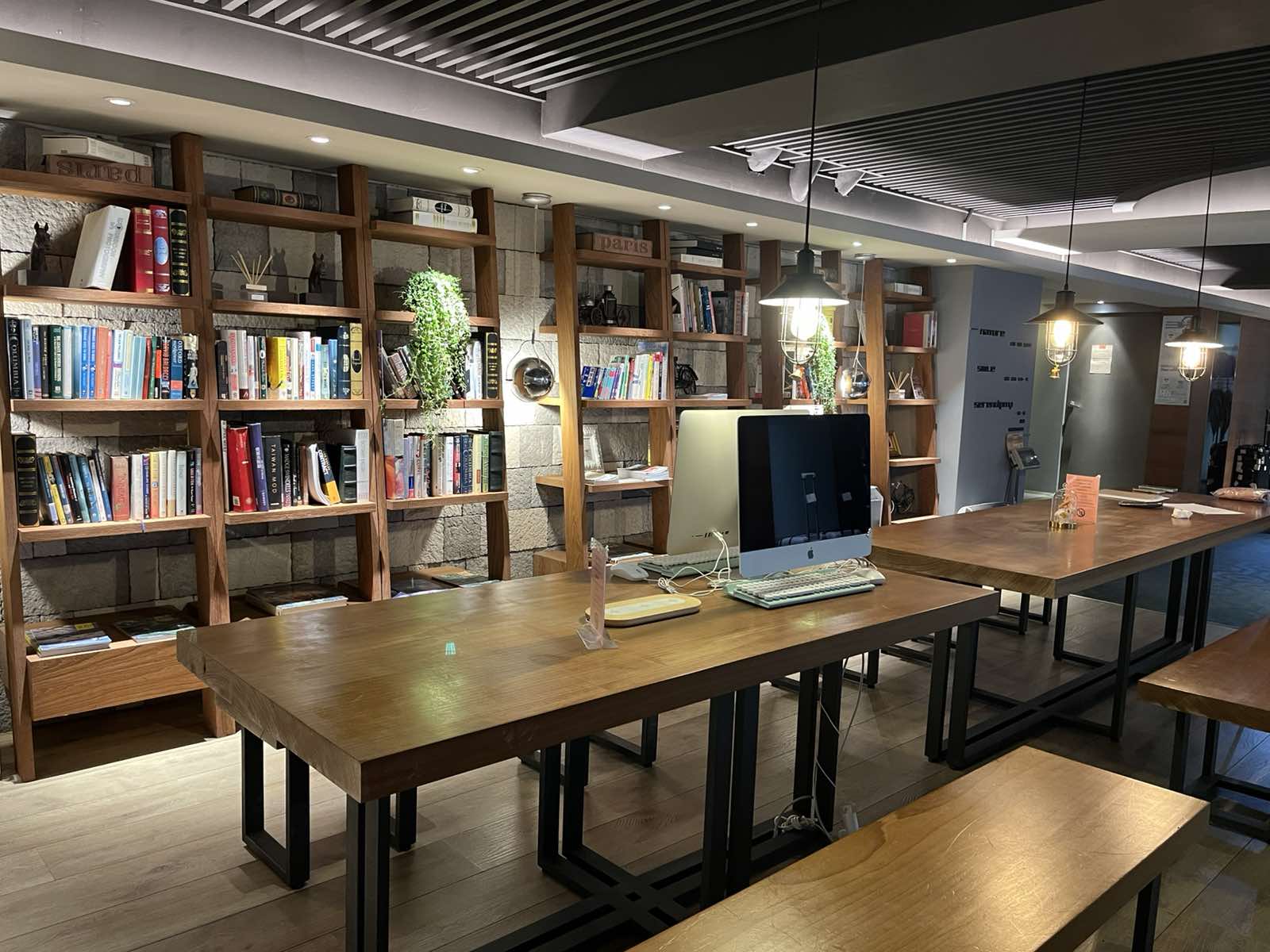 パソコン利用無料