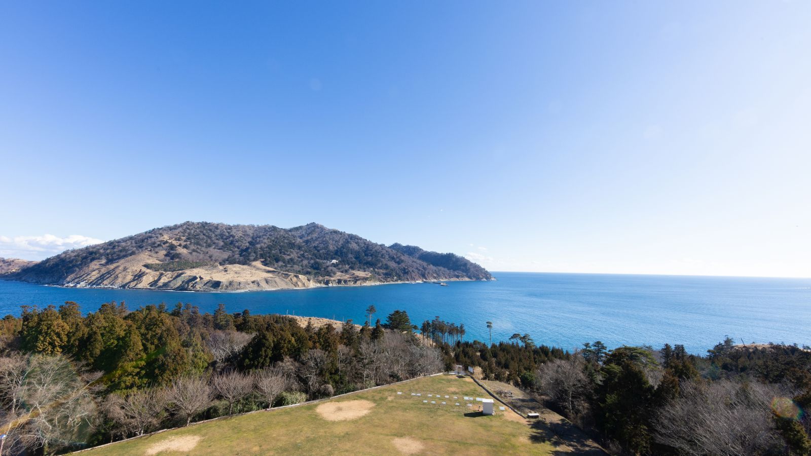 客室から金華山を眺めることができます。