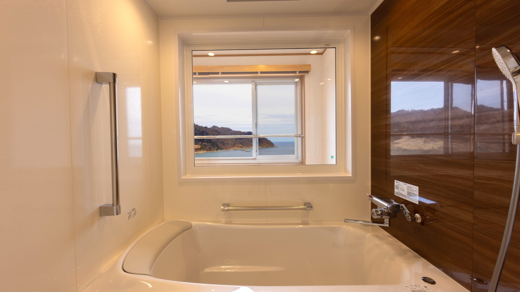 スーペリア和洋室・バスルーム