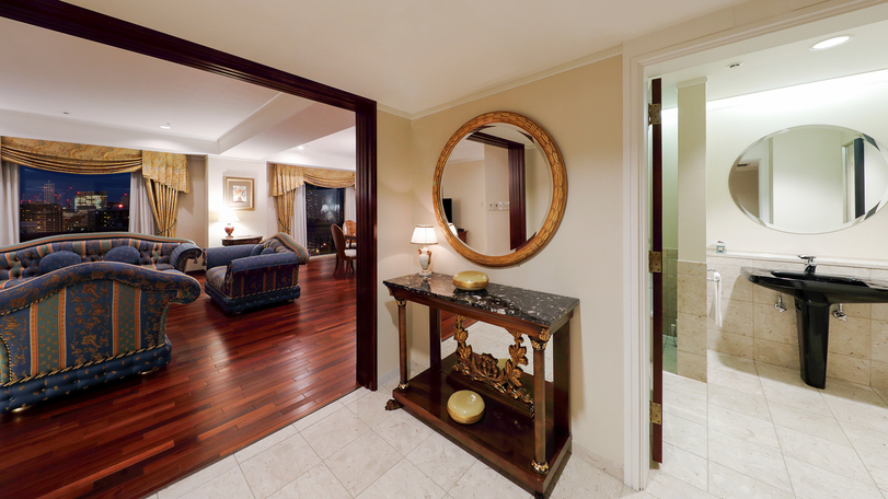 プレジデンシャルスイートルーム（１２０㎡）玄関