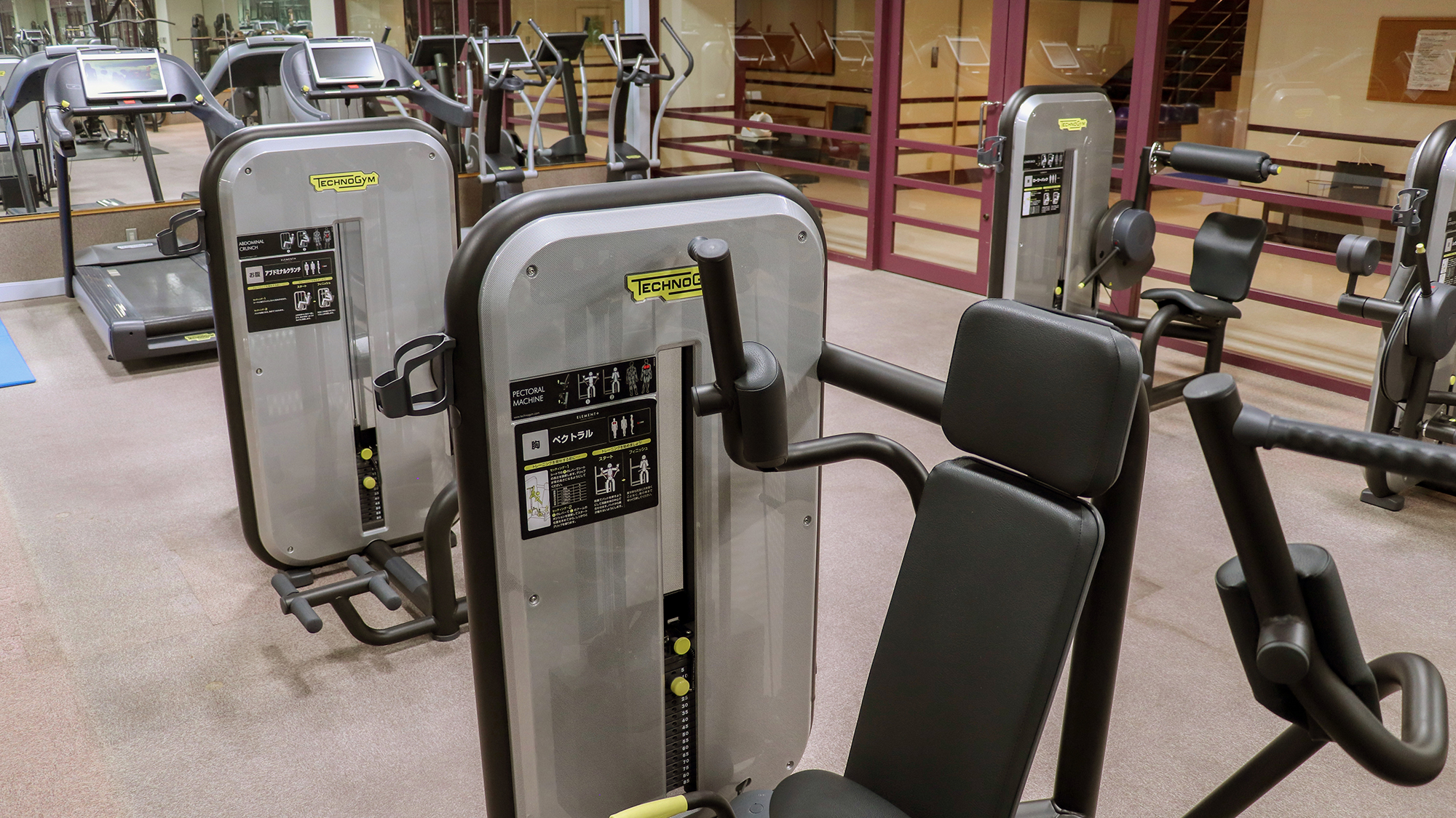 脂肪燃焼に効果的な有酸素トレーニングマシンや特定の部位を鍛えられる筋力トレーニングマシン