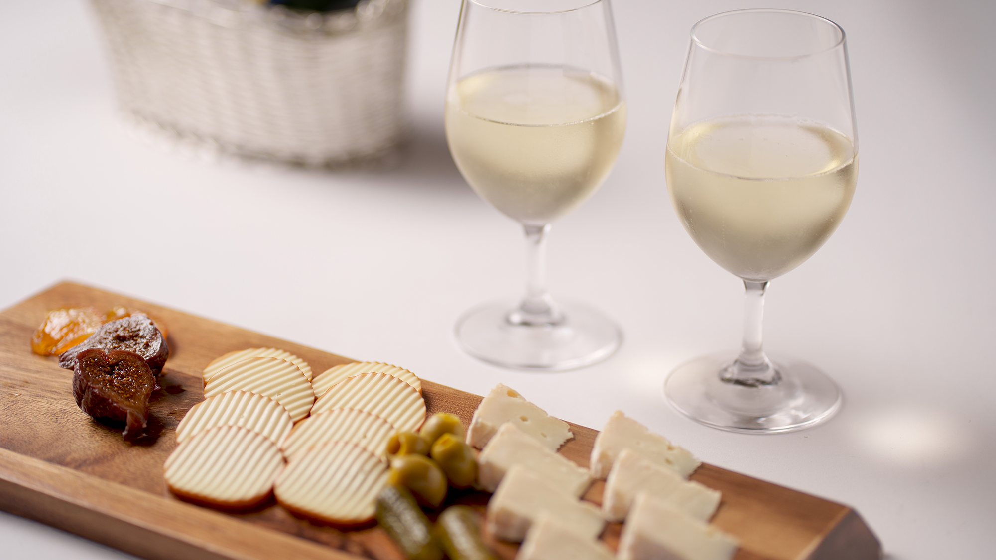 【朝食ビュッフェ】チーズ＆ワイン