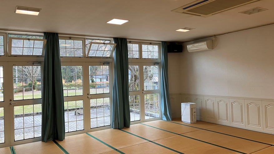 ★素泊まり★木造小学校をリメイク♪広々和室！グループ旅行にオススメ♪※現金特価※