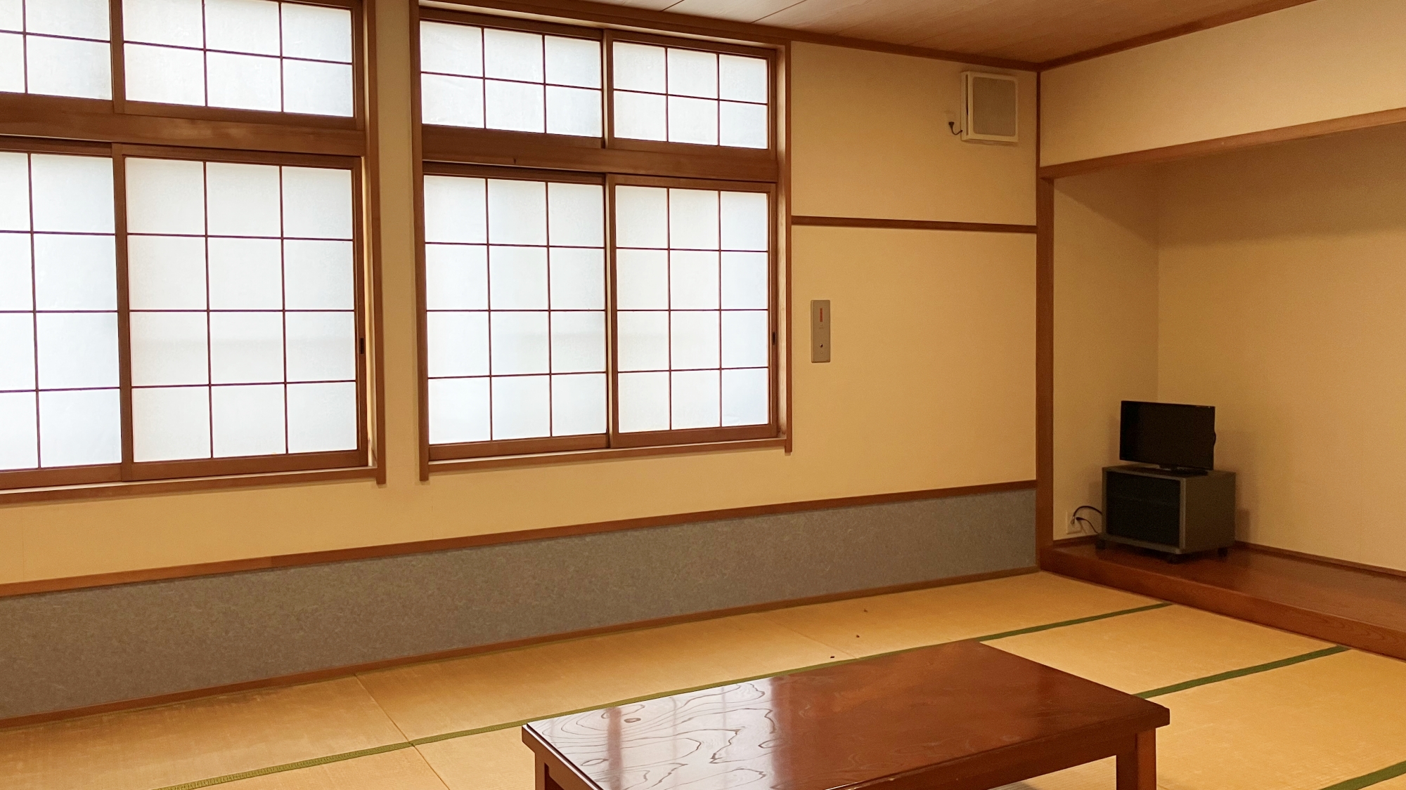 *めいじ…客室