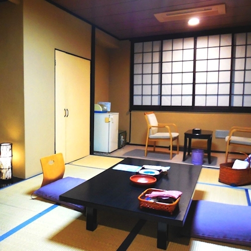 [East Building] Japanese-style room 10 tatami mats (with bath or without bath, with toilet)