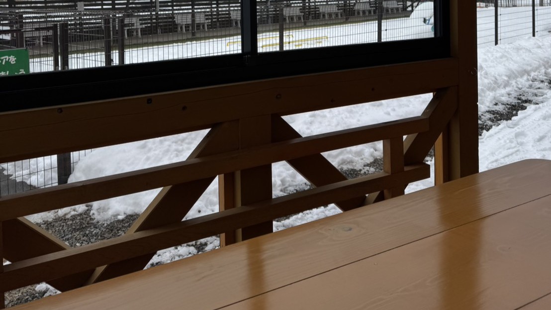 *ウッドデッキのテーブルの磨き直し＆コーティングでピカピカになりました！