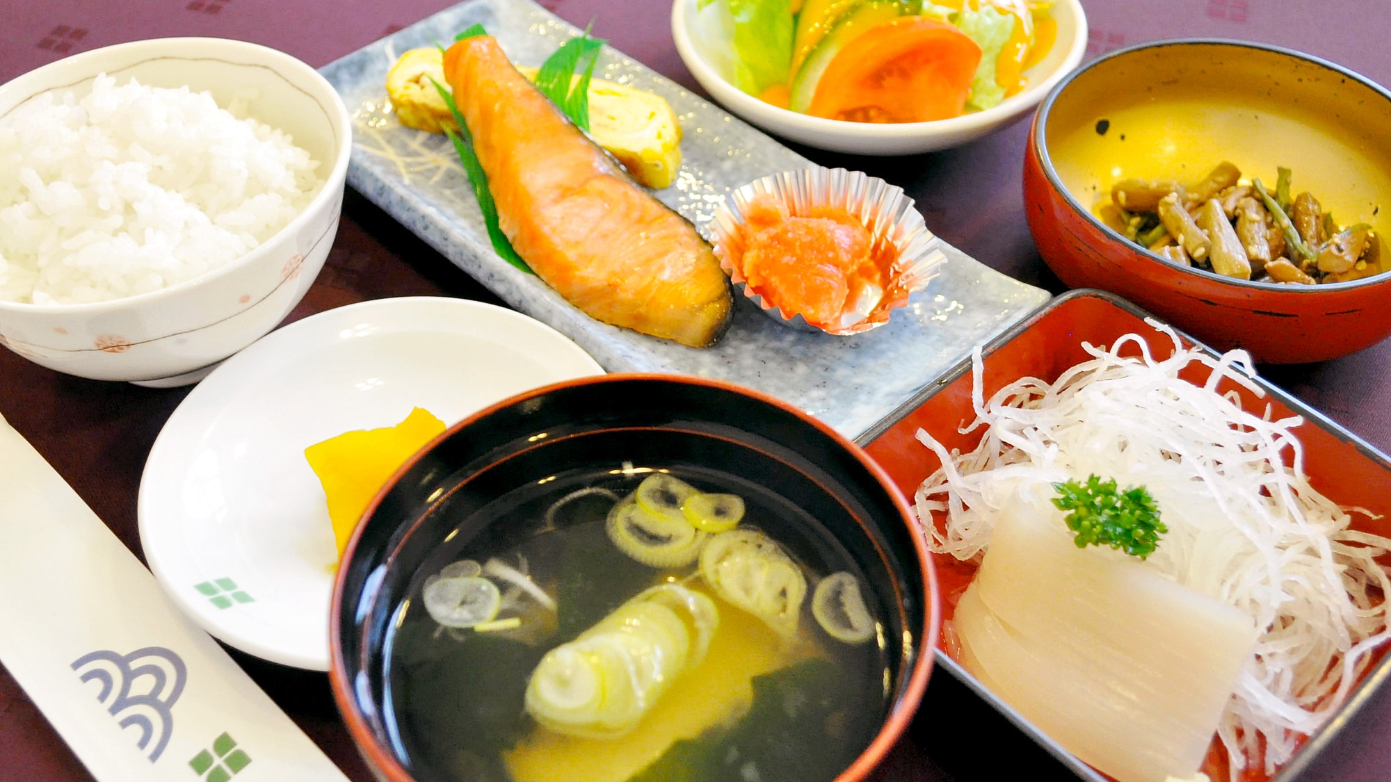 【ご朝食】和食をご用意いたします。