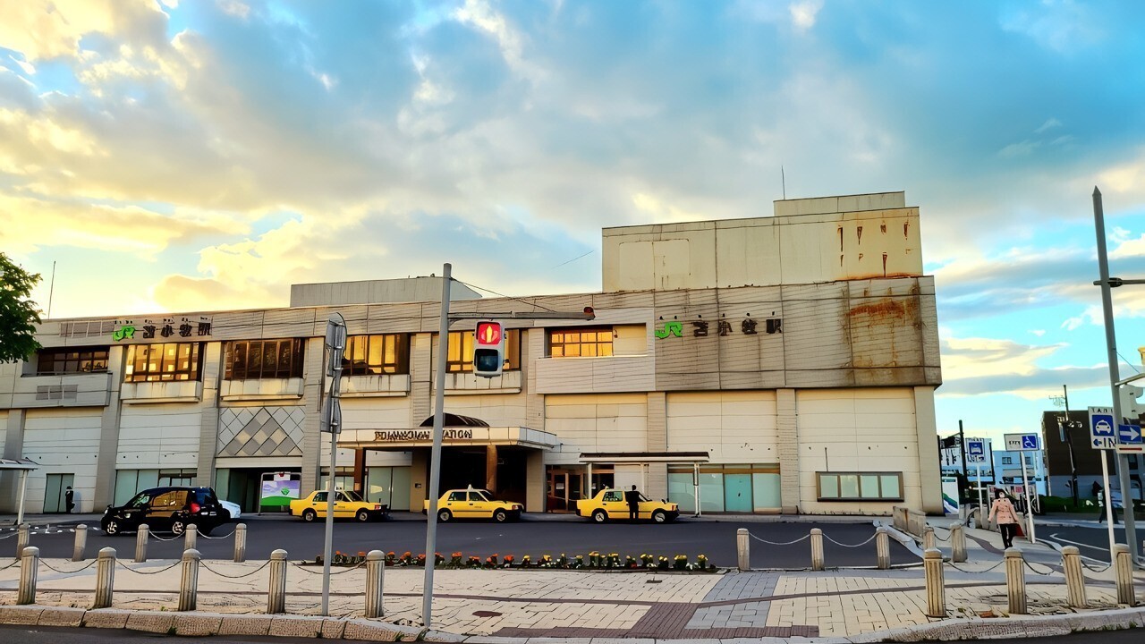 【観光画像】苫小牧駅前