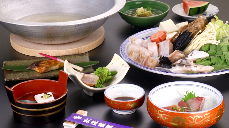 【クエ鍋コース〜梅〜】クエを一度食べたらほかの魚はもうクエん！「鍋料理の王様」