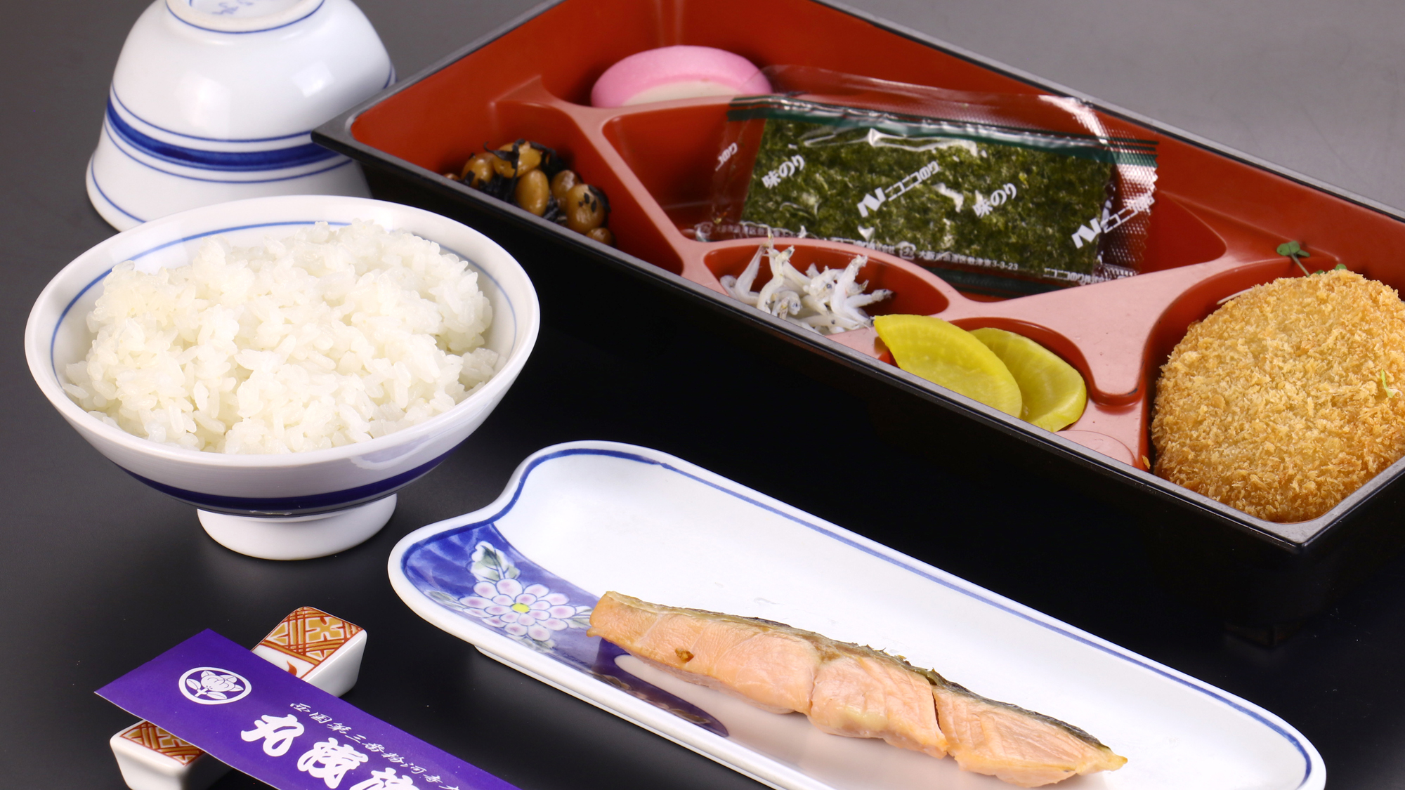 【朝食】お魚は仕入状況により変わります。