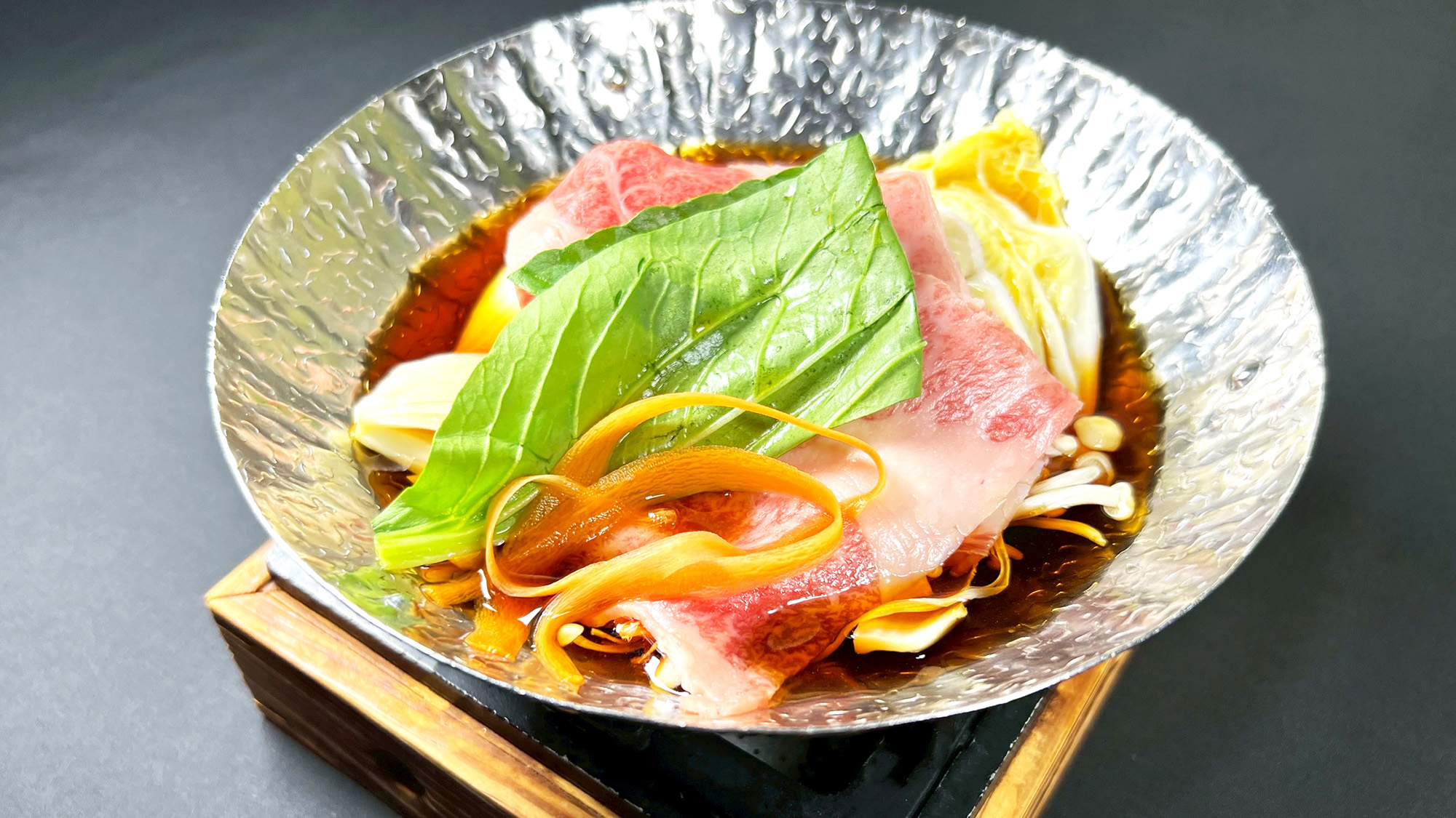 台物一例：牛鍋　A5黒毛和牛肩ロース