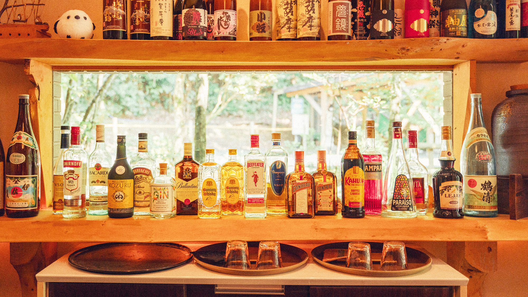 豊富な種類のお酒を取り揃えております。大切な方とお酒片手に特別な時間を。