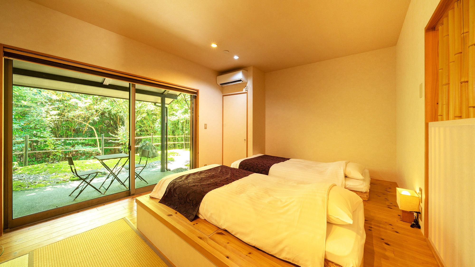 【TypeB】内風呂付離れ客室。小鳥のさえずりを聞き、四季の移り変わりを風に感じる安らぎのひと時を。