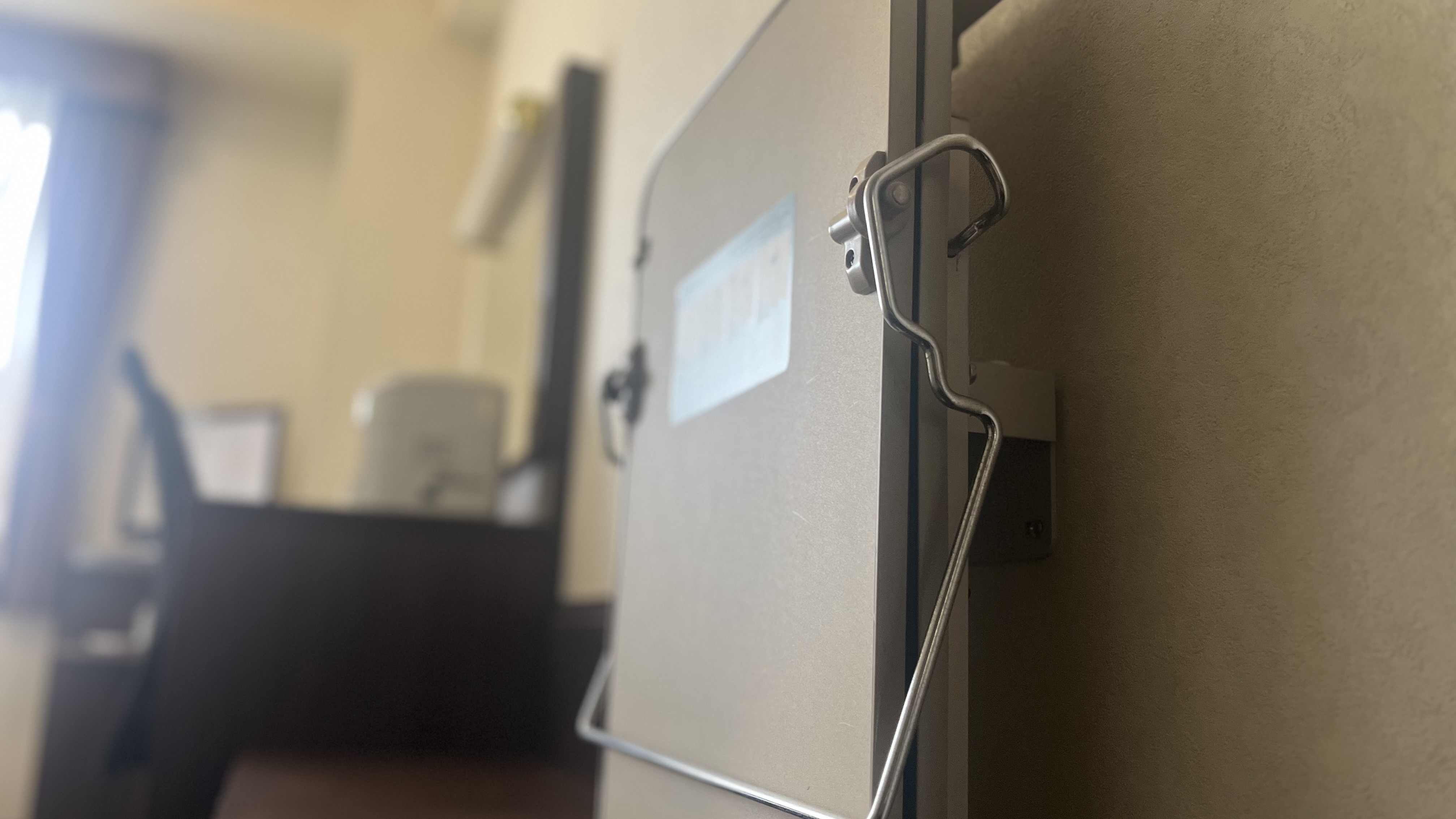 ズボンプレッサー（全室）