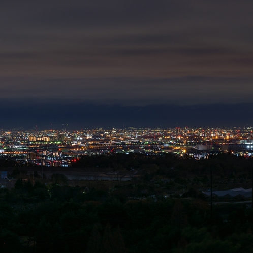 *大阪～神戸の美しい夜景をご覧いただけます  