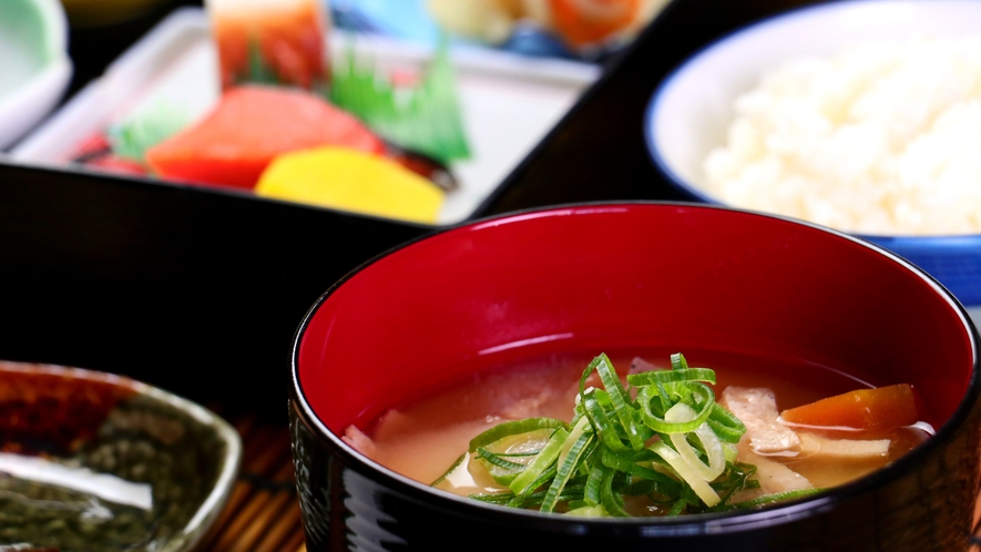 【朝食】豚汁のおかわりは自由です