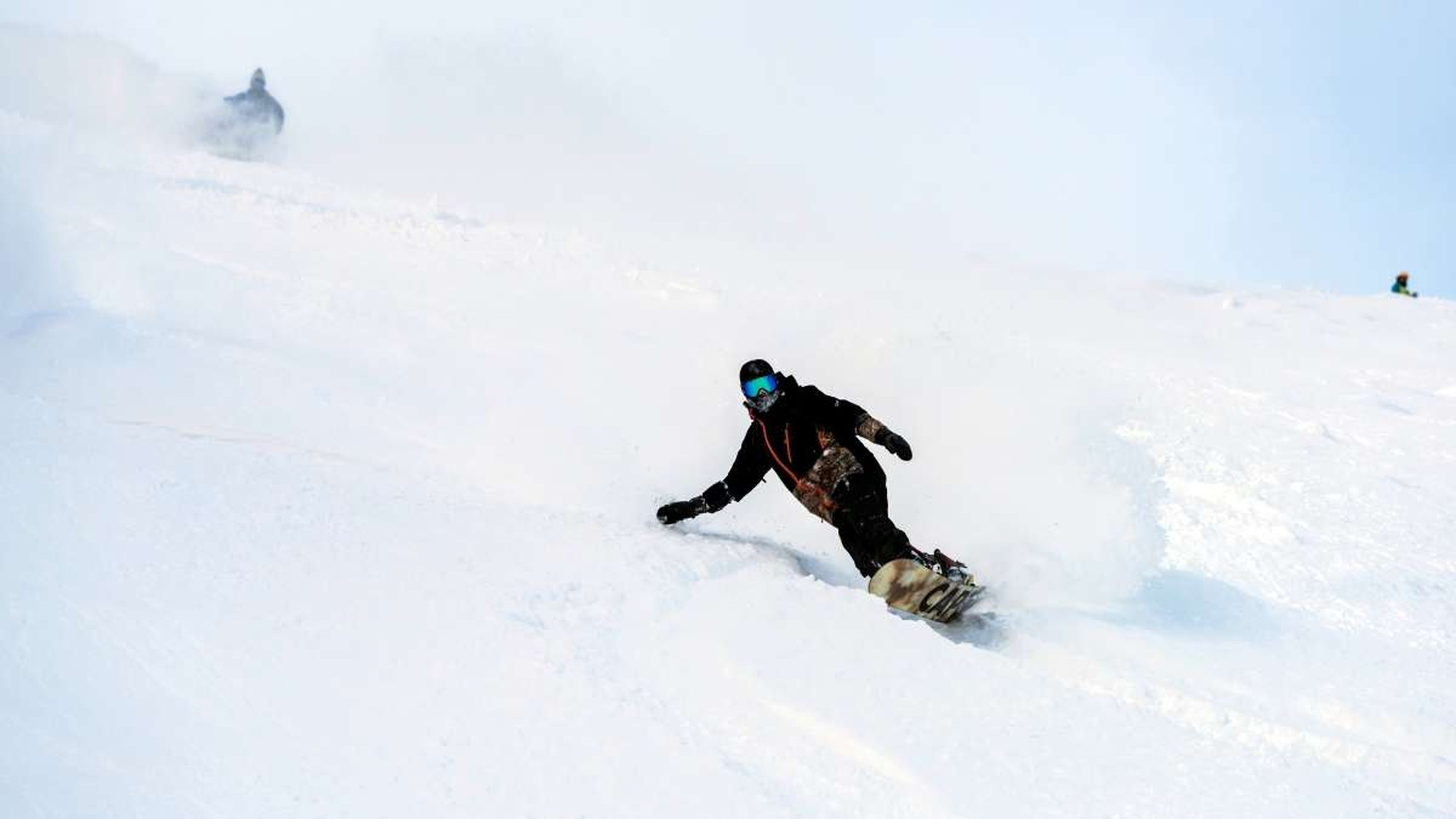 【天元台スキー場】極上のパウダースノーをロングシーズン満喫できるスキー場。当館より送迎5分