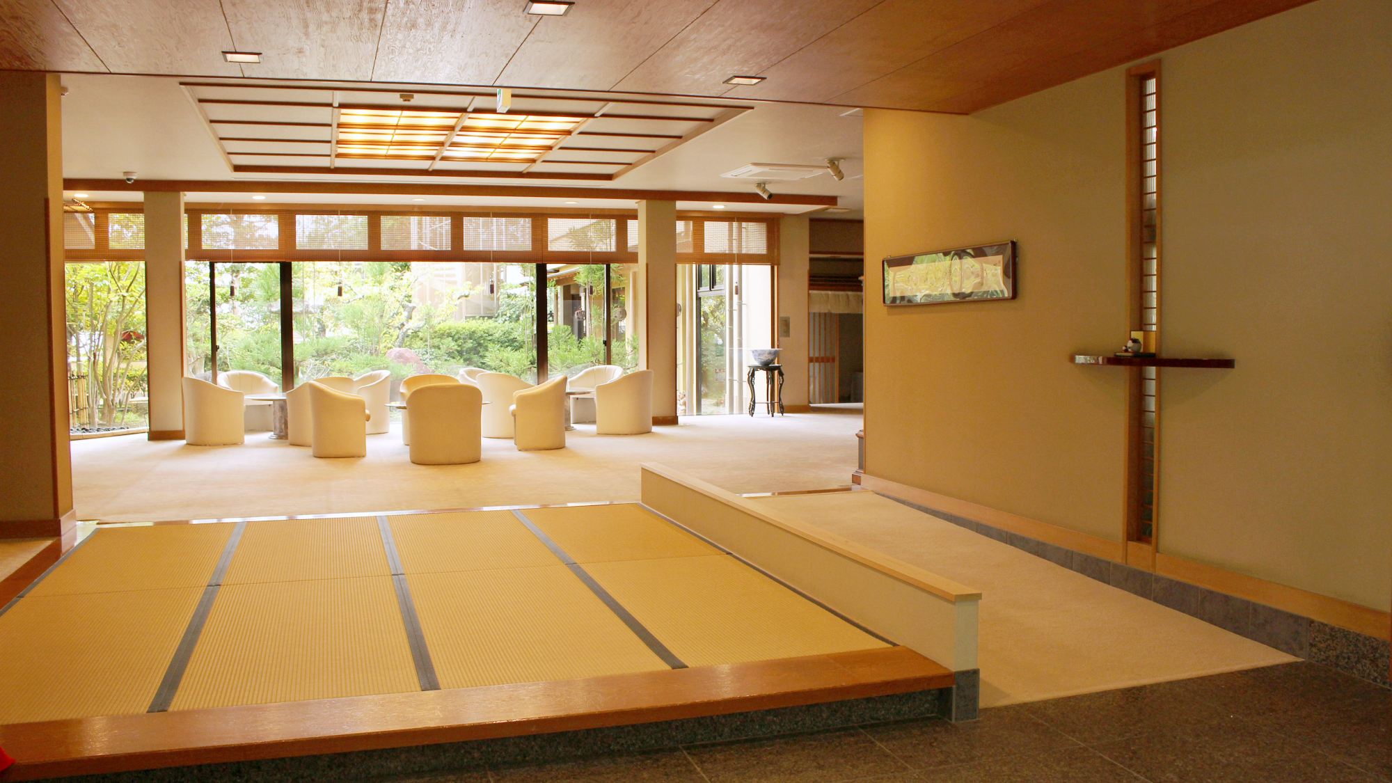 【玄関】スロープがございます。