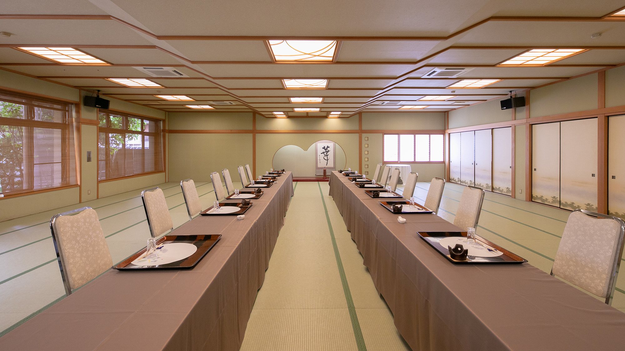 *【大宴会場】信貴の間