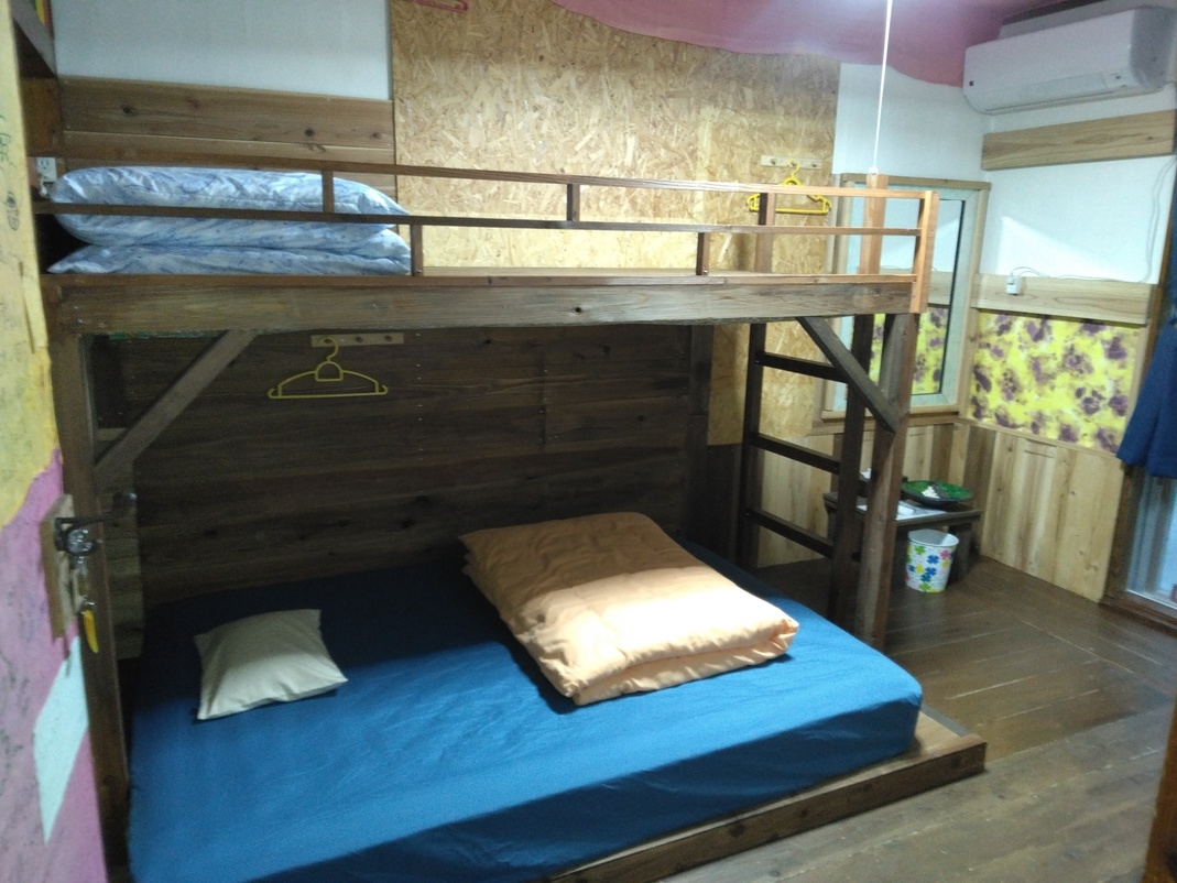 【４９歳以下限定☆彡】ツインダブル（2〜3名様用個室）