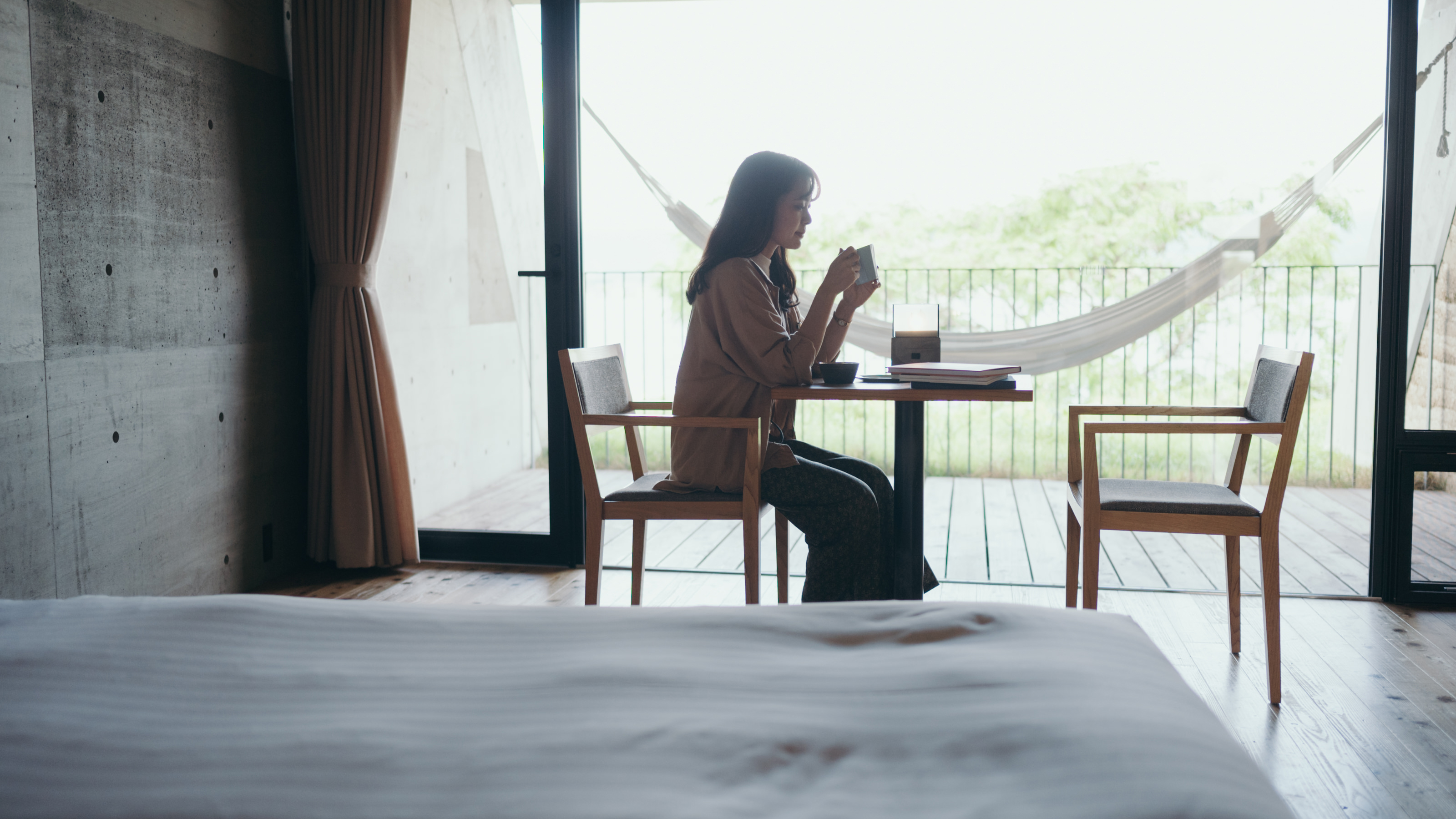 コーヒーの香りに包まれながらゆったり寛ぐ