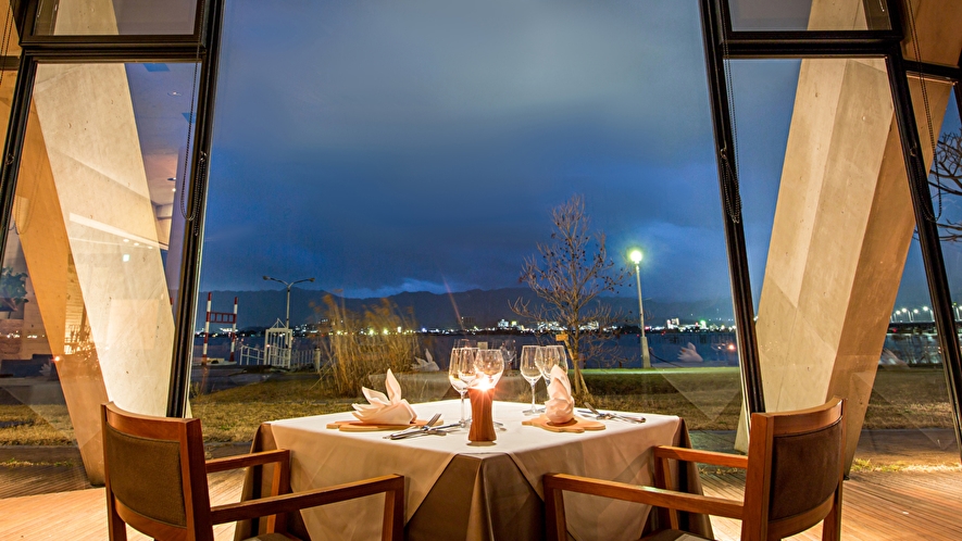 レストラン／DINING ROOM BY THE BIWAKO