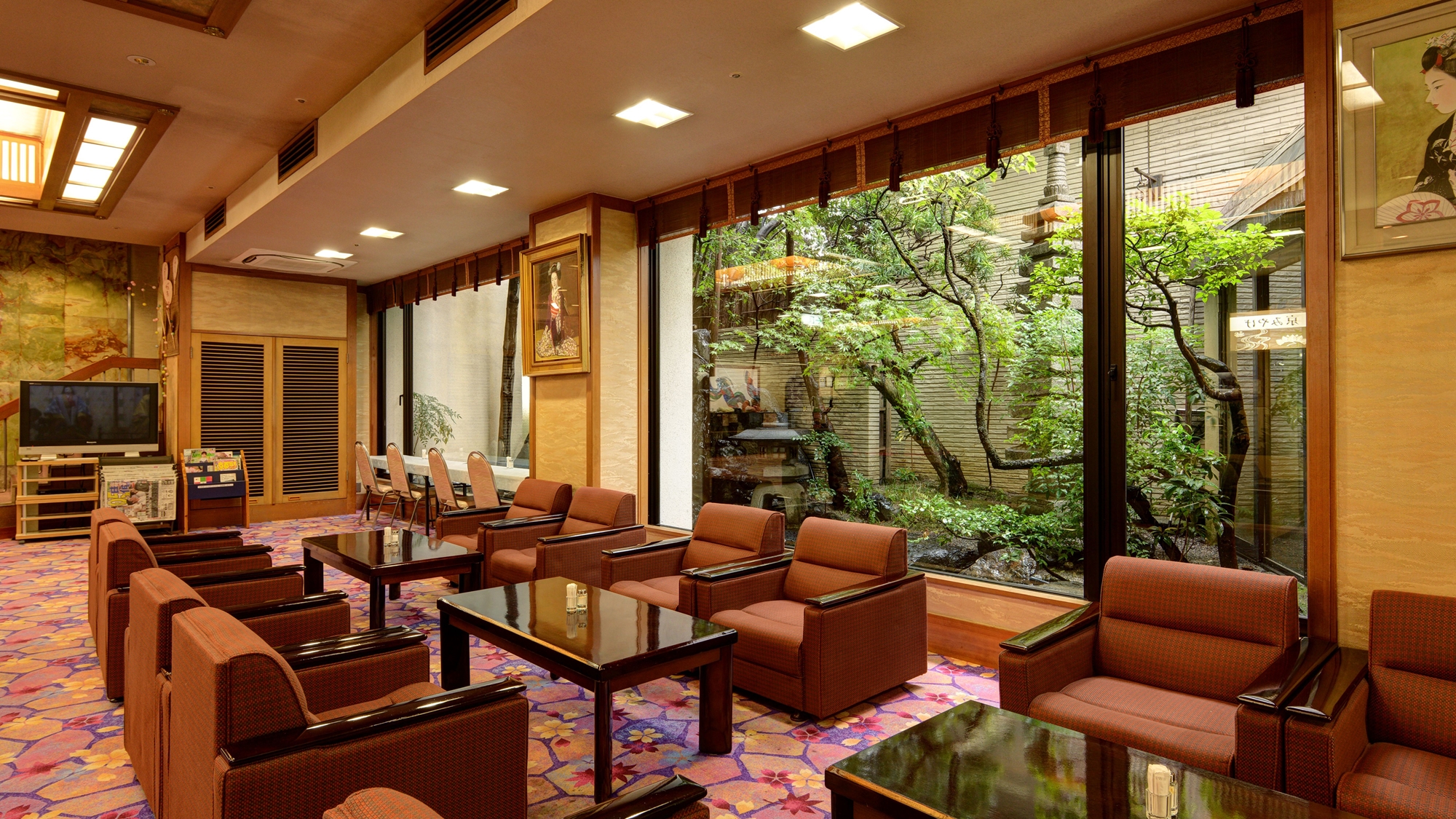 *【ロビー】京都らしい和の雰囲気の、広々としたロビー