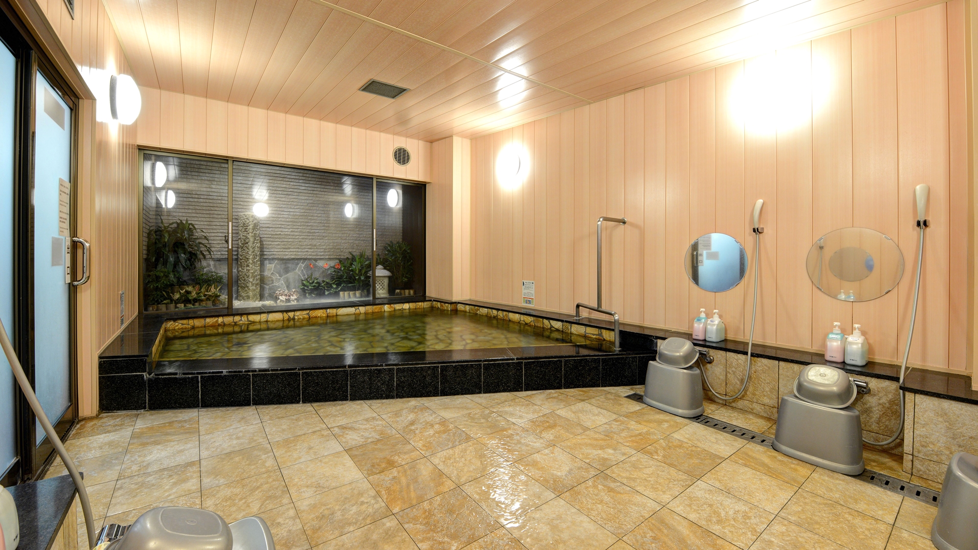 *【人工温泉大浴場：金閣の湯】準天然◆光明石温泉