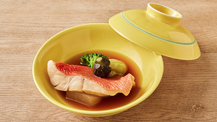 伊豆を食べよう！【金目鯛の煮付け】+バイキングプラン＜夕食時アルコール飲み放題付＞