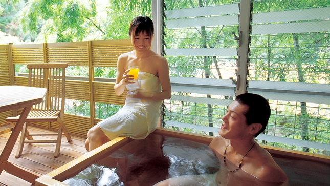 ◆【3月〜5月平日限定】源泉かけ流し露天風呂付客室がお一人様19，000円（税別）｜季節の会席料理