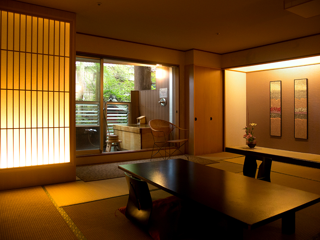 源泉かけ流し檜露天風呂付客室【一例】