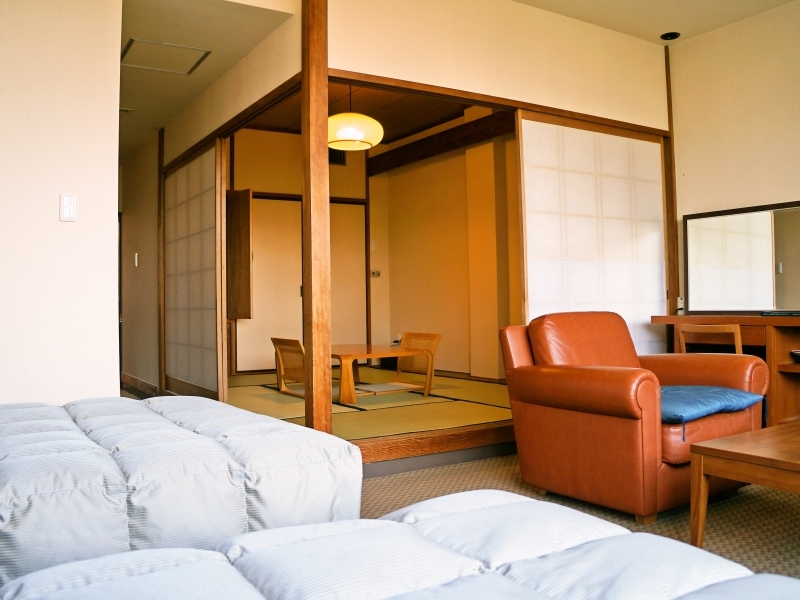 [Japanese and Western room]