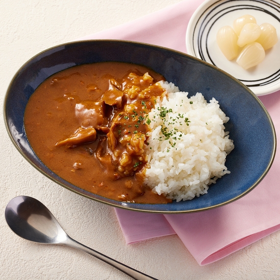 【新パッケージ】お土産にピッタリ！ホテルイタリア軒「３種類の特製レトルトカレー」＆朝食付きプラン