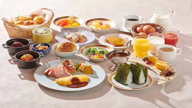 【新潟市の繁華街古町　徒歩0分】出来立てオムレツが人気の朝食付