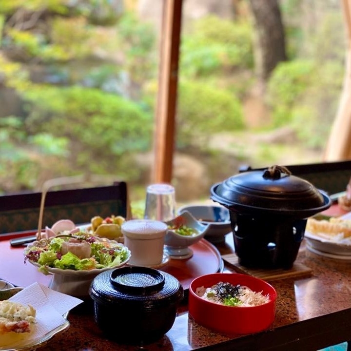 【8月限定・直前割】夏の終わりにお得旅♪足立美術館すぐ隣＆源泉１００％かけ流しの温泉を満喫！