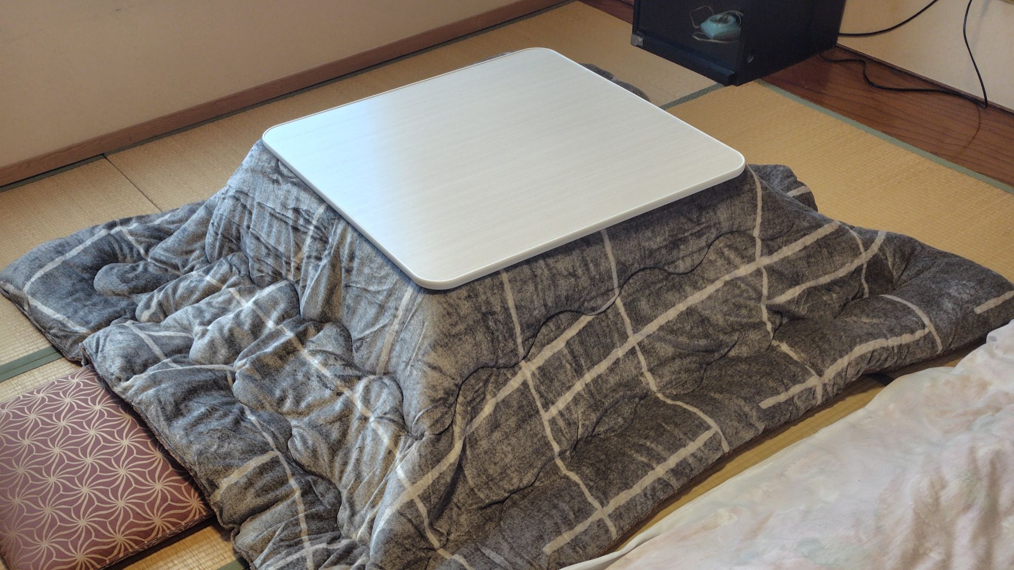 *【掘りごたつ部屋（一例）】