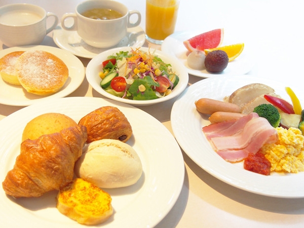 【楽天月末セール】「抜群の立地」と「朝食」で決めるホテル選び！！