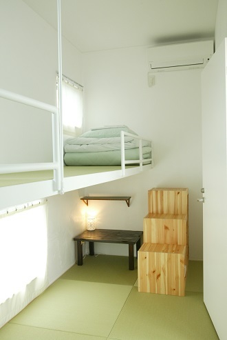 Kamatama's room