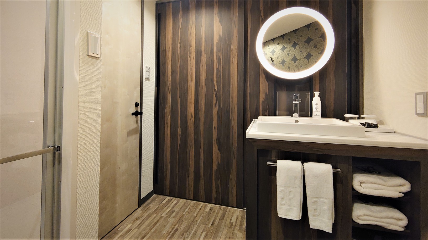 プレミアムツイン（小上がり付）洗面台