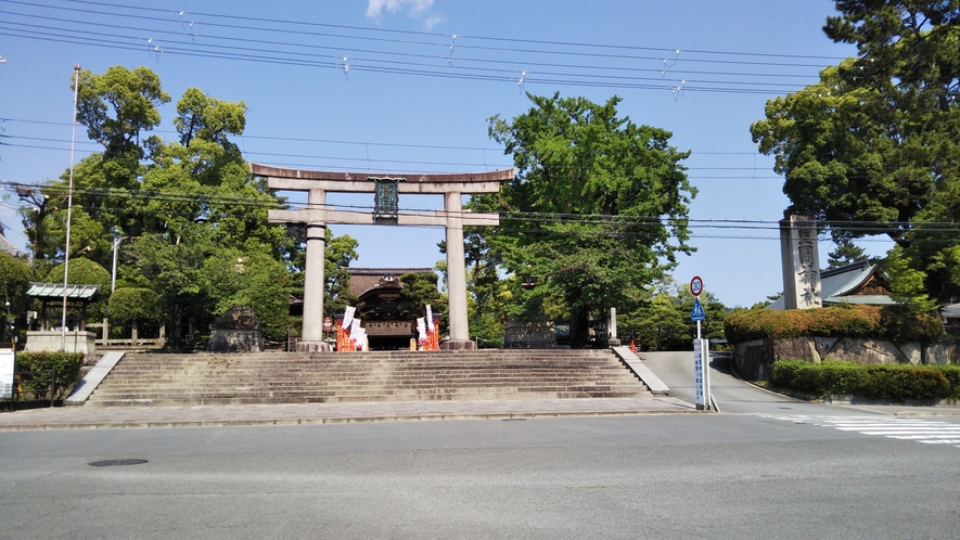 豊国神社：市バス208「博物館三十三間堂前」または202・207「東山七条」下車◆撮影GR