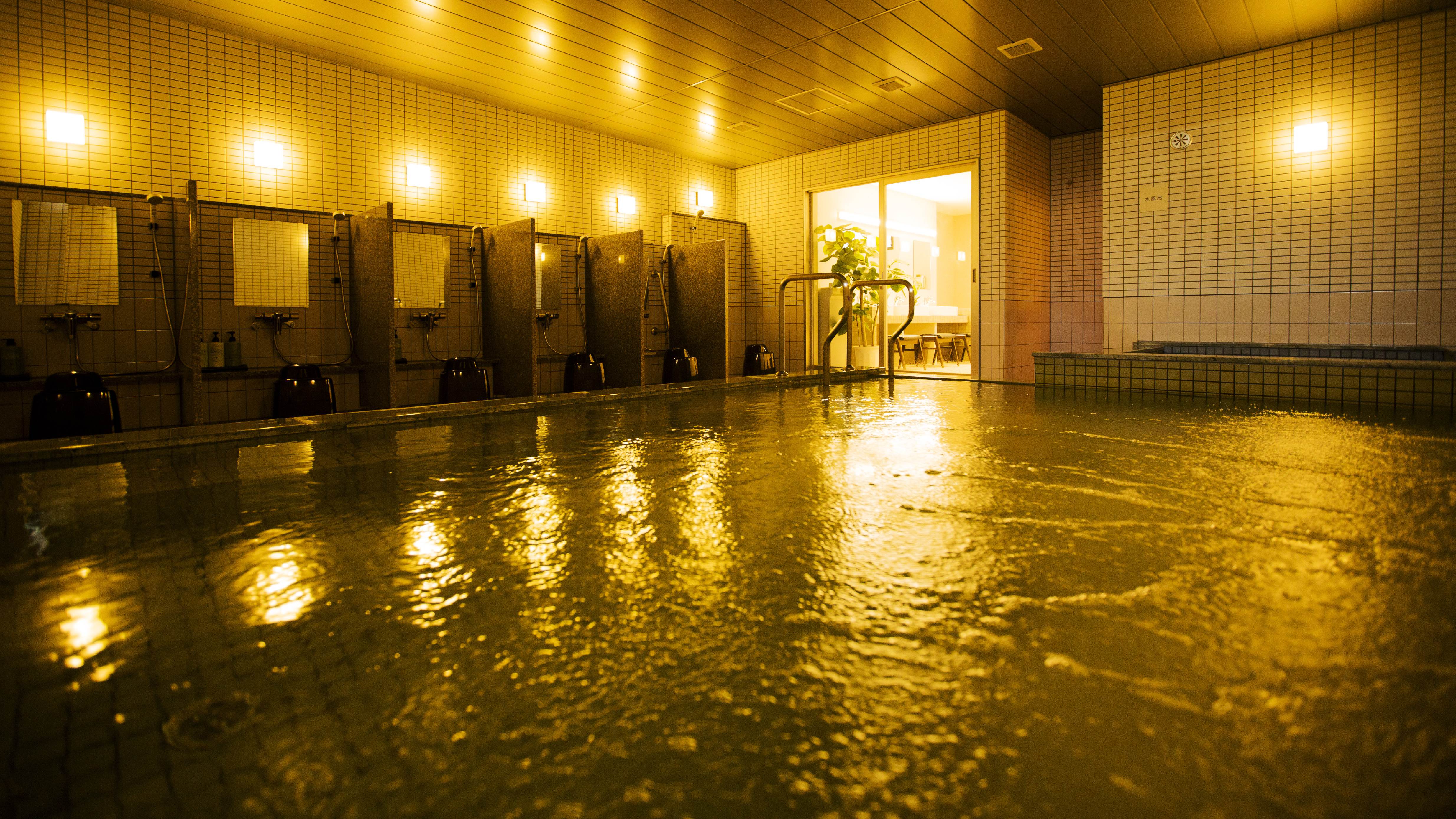 ■男性専用大浴場■　京都の良質な井戸水を沸かした湯です。