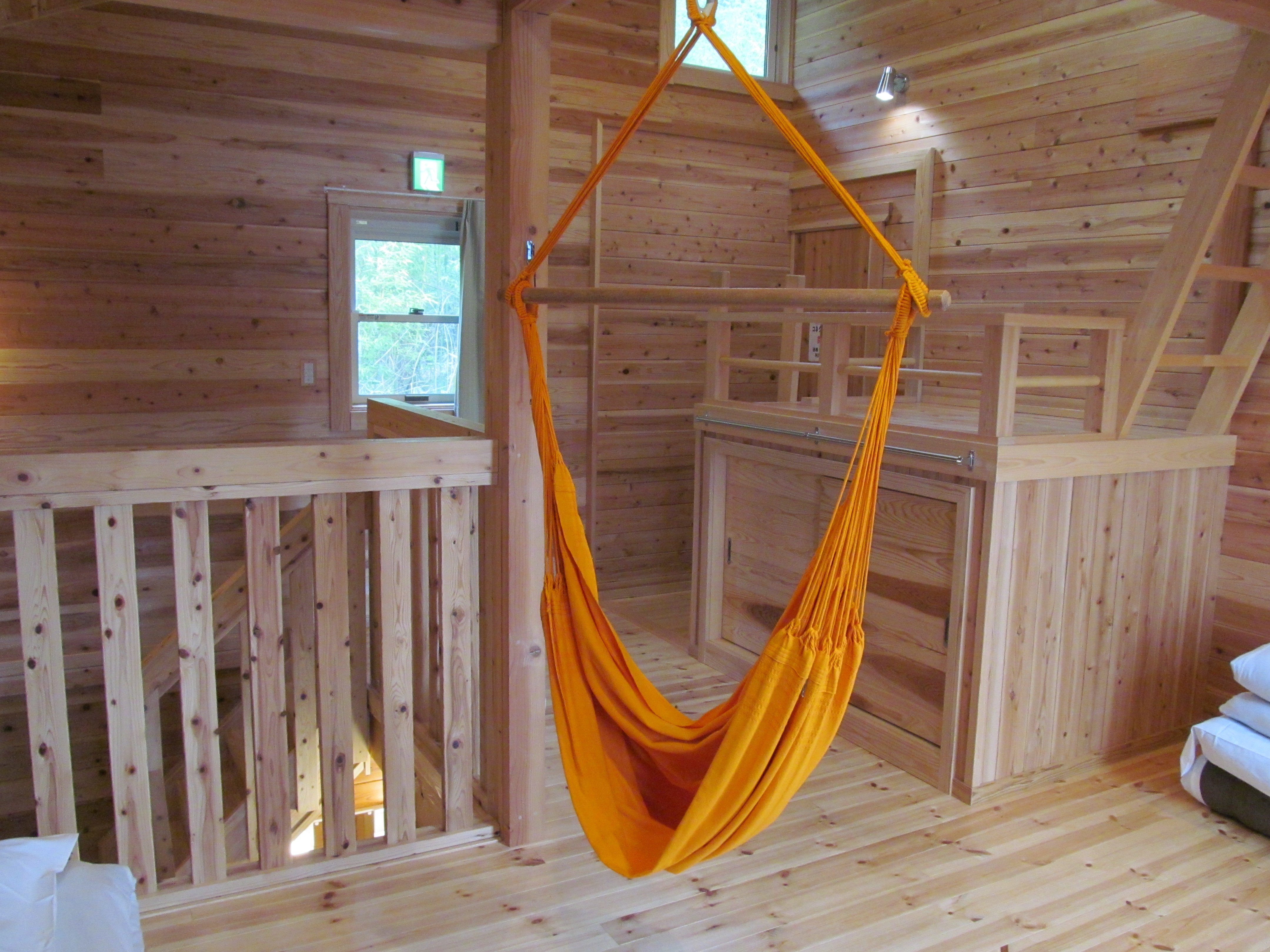 ・【2階建ログハウス・スタンダード】2階寝室